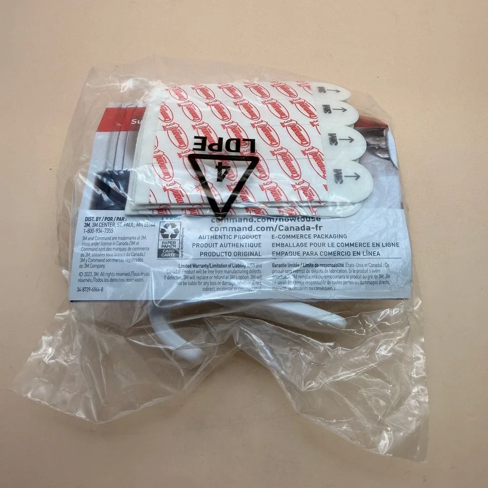 Set of 7 Command 5 lb Large Utility Hooks w/ 12 Strips, No Tools for Hanging, Or